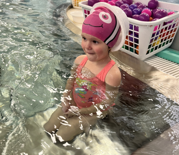 Juchů...první lekce plavání