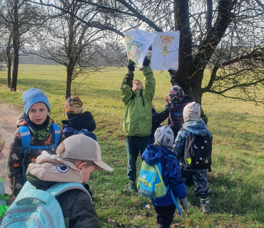 Jaro ťuká na dveře