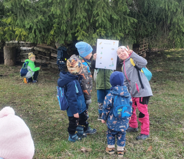 Jaro ťuká na dveře