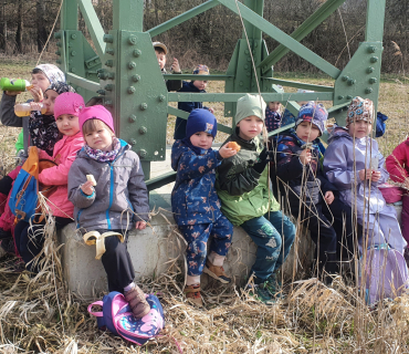 Jaro ťuká na dveře