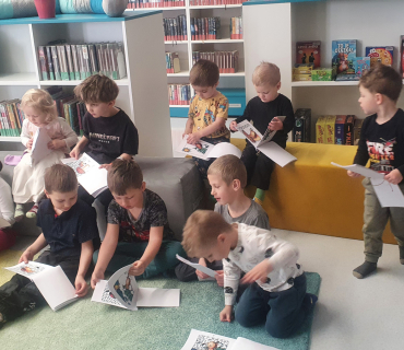 Jaro v přírodě - čápi