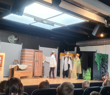 Jaro v přírodě - čápi